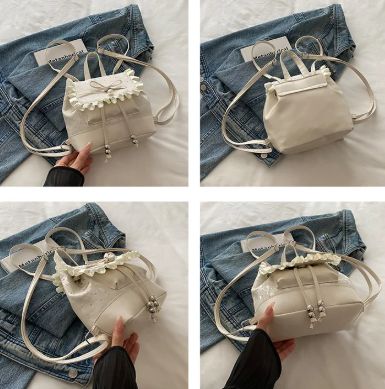 2026 Autumn New Japanese Bud Tied Sweet Cute Bow Lace Lolita Backpack Sweetheart Girl Fashion Casual Small Backpack for Women