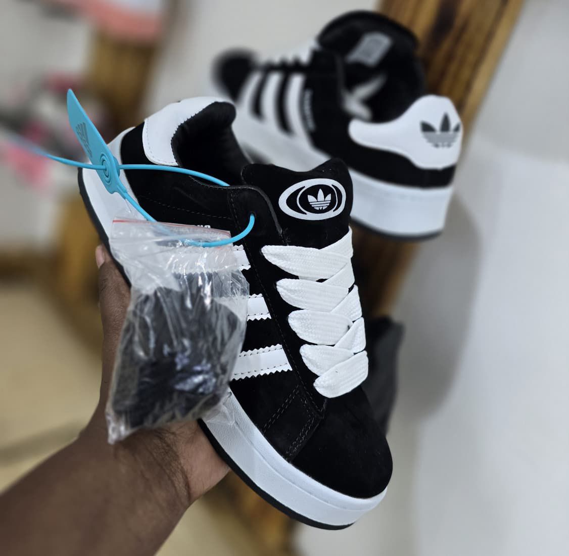 stylish adidas campus available size 37-42 with extra lace
available colours black,black white,blue and pink.