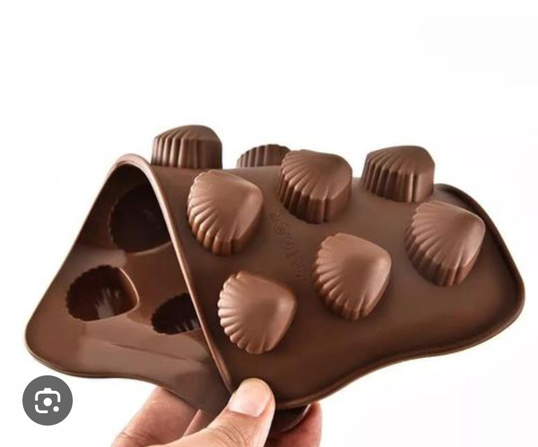 15-Slot Silicone Mould | Flexible Tray for Chocolate, Candy, Ice Cream, Ice Cubes & Desserts