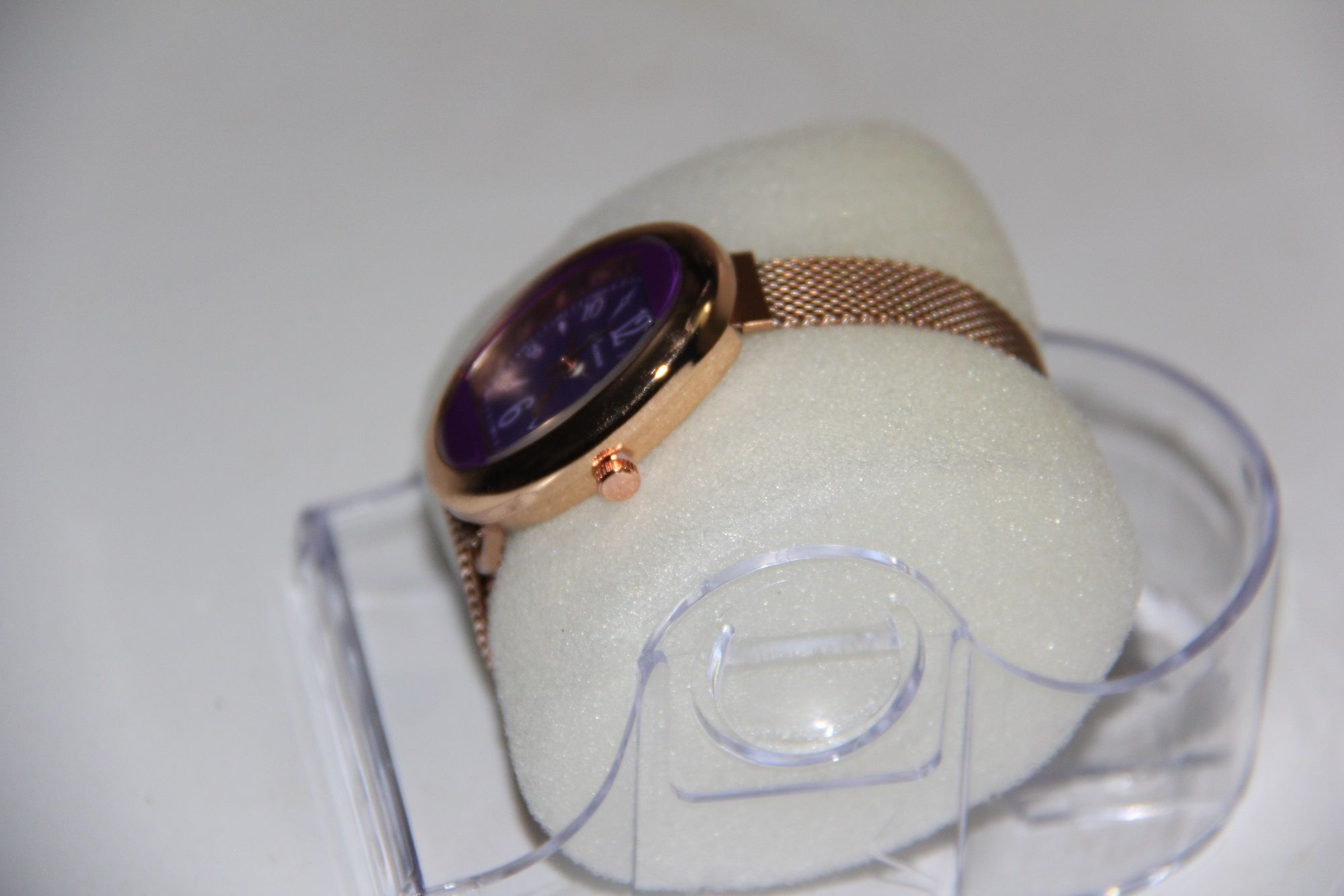 Ladies Magnetic Wrist Watch – Elegant Women’s Fashion Watch with Adjustable Magnetic Strap, Lightweight & Stylish Daily Wear.