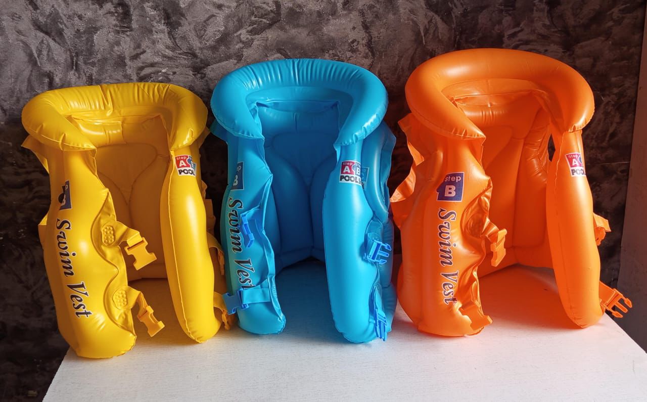 Fashion Kids Floaters Inflatable Swimming Jacket Vest.Inflatable safety vest/jacket with inflating neck collar for support
Provides good flotation to child while swimming
Attached with