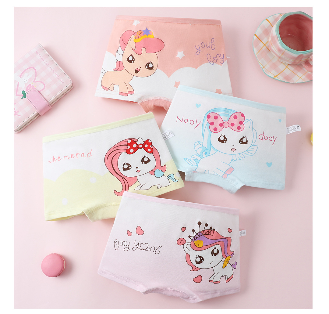 4 girls' panties Cotton underwear  Boxer children's underwear  boxer panties  Big girl baby boxer shorts  Pure cotton does not clamp the buttocks  Girl's boxer panties