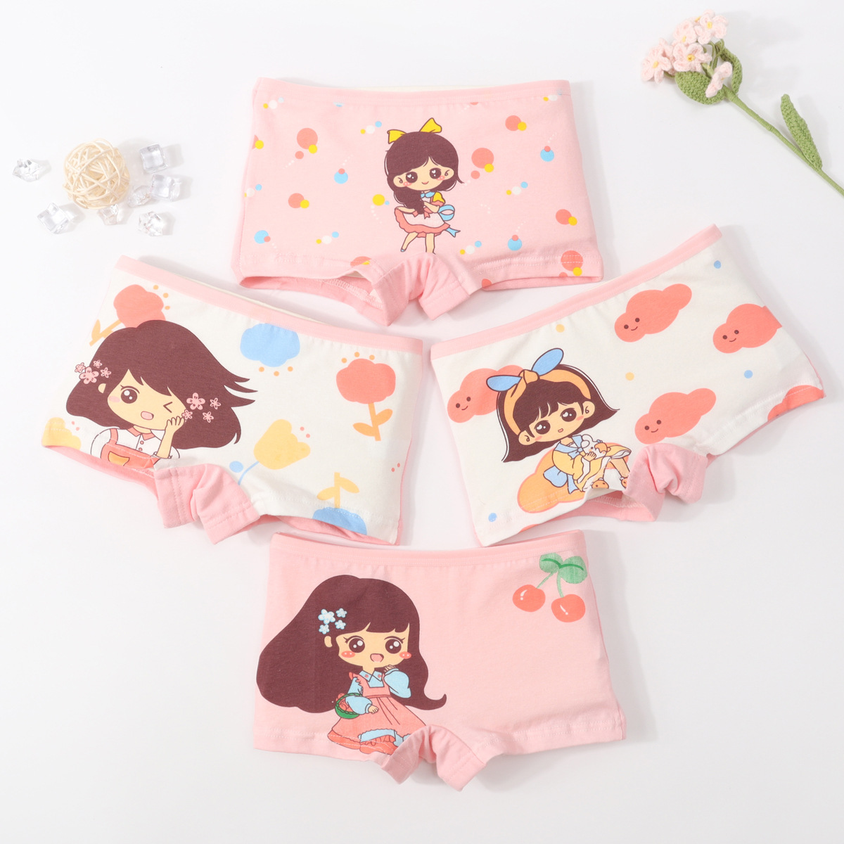 4 girls' panties Cotton underwear  Boxer children's underwear  boxer panties  Big girl baby boxer shorts  Pure cotton does not clamp the buttocks  Girl's boxer panties