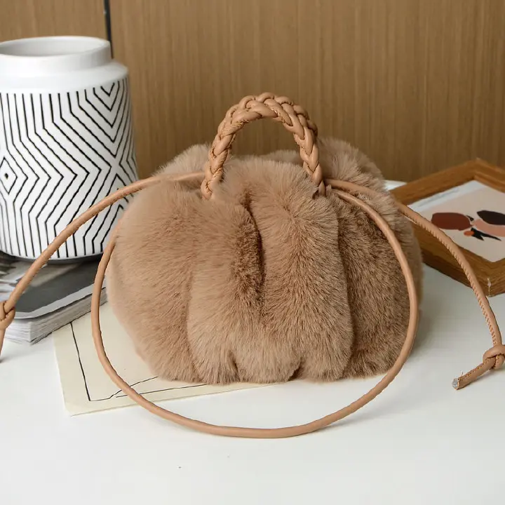 Cute pumpkin bag    New for Fall/Winter 2025   Fashion clouds   Crossbody bag  Niche design  sweet  Girl's handbag