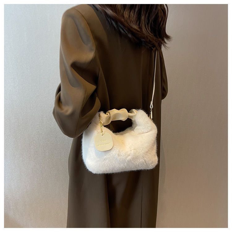 Cute pumpkin bag    New for Fall/Winter 2025   Fashion clouds   Crossbody bag  Niche design  sweet  Girl's handbag