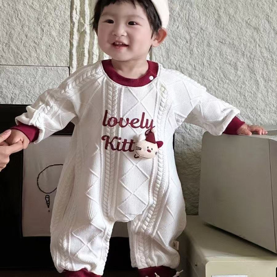Cute cartoon baby romper, infant letter print jumpsuit, stylish long-sleeved crawling suit for children