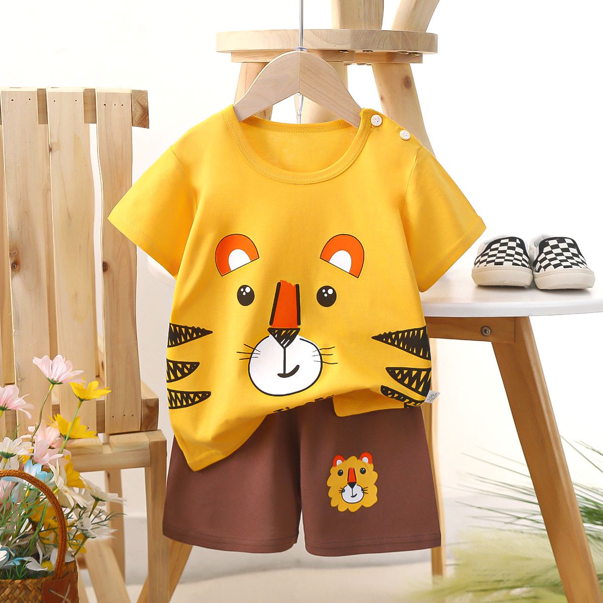 Children's short-sleeved cotton T-shirt and shorts set, baby summer outfit set for boys