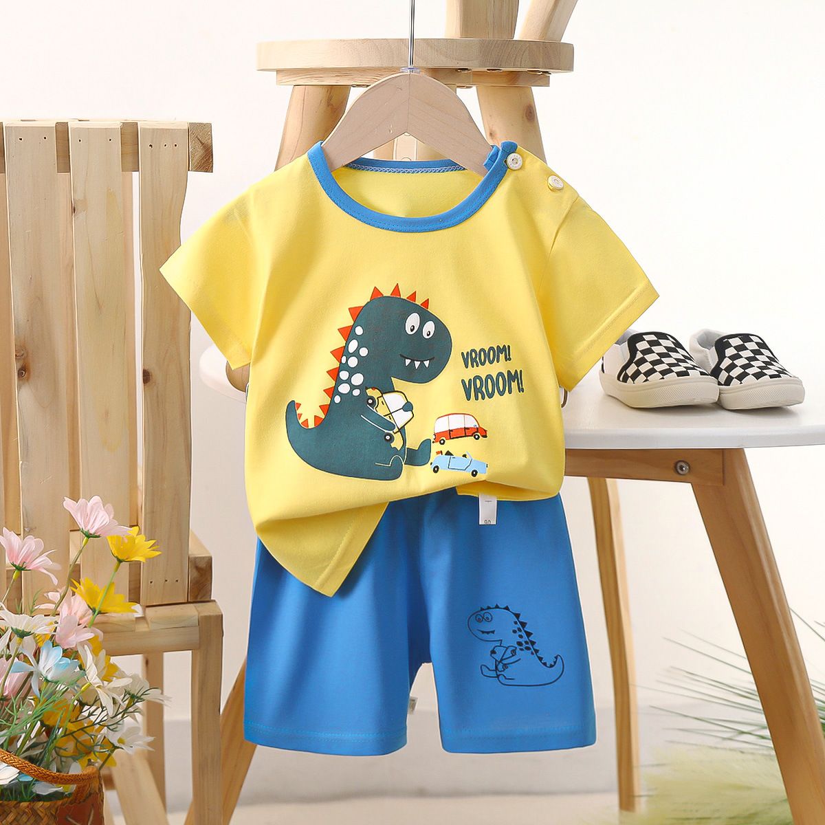 Children's short-sleeved cotton T-shirt and shorts set, baby summer outfit set for boys