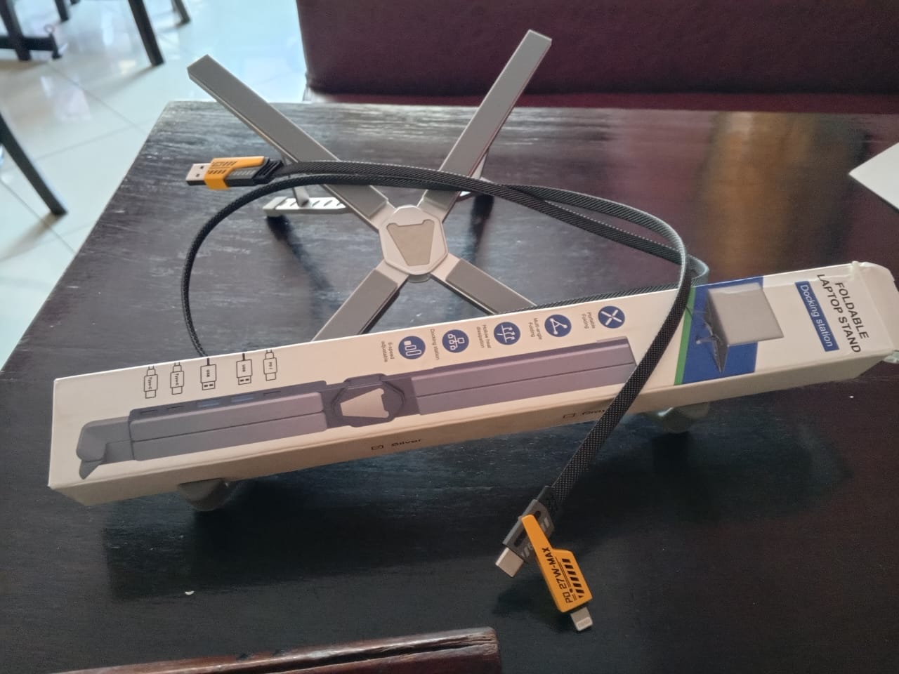 5 IN 1 FOLDABLE LAPTOP DOCKING STATION