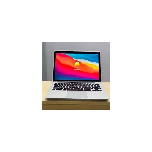 [SPECIAL OFFER] Macbook pro 2015, Core i5 8GB RAM 256GB SSD 13.3" is a versatile, lightweight laptop that offers a powerful performance in a sleek, portable design.
