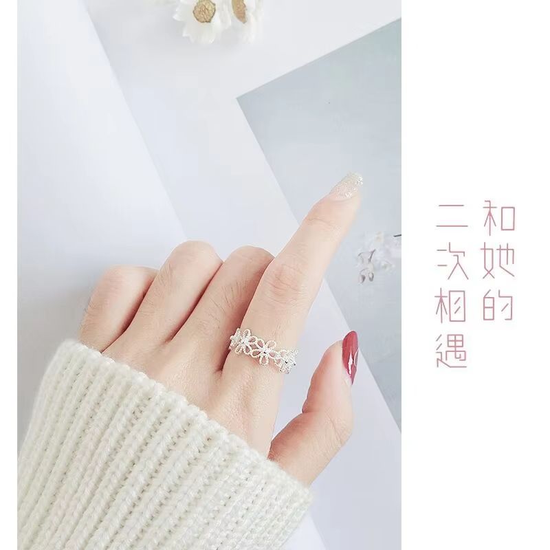 Silver hollow flower adjustable ring, ladies' engagement ring, retro luxury jewelry new product