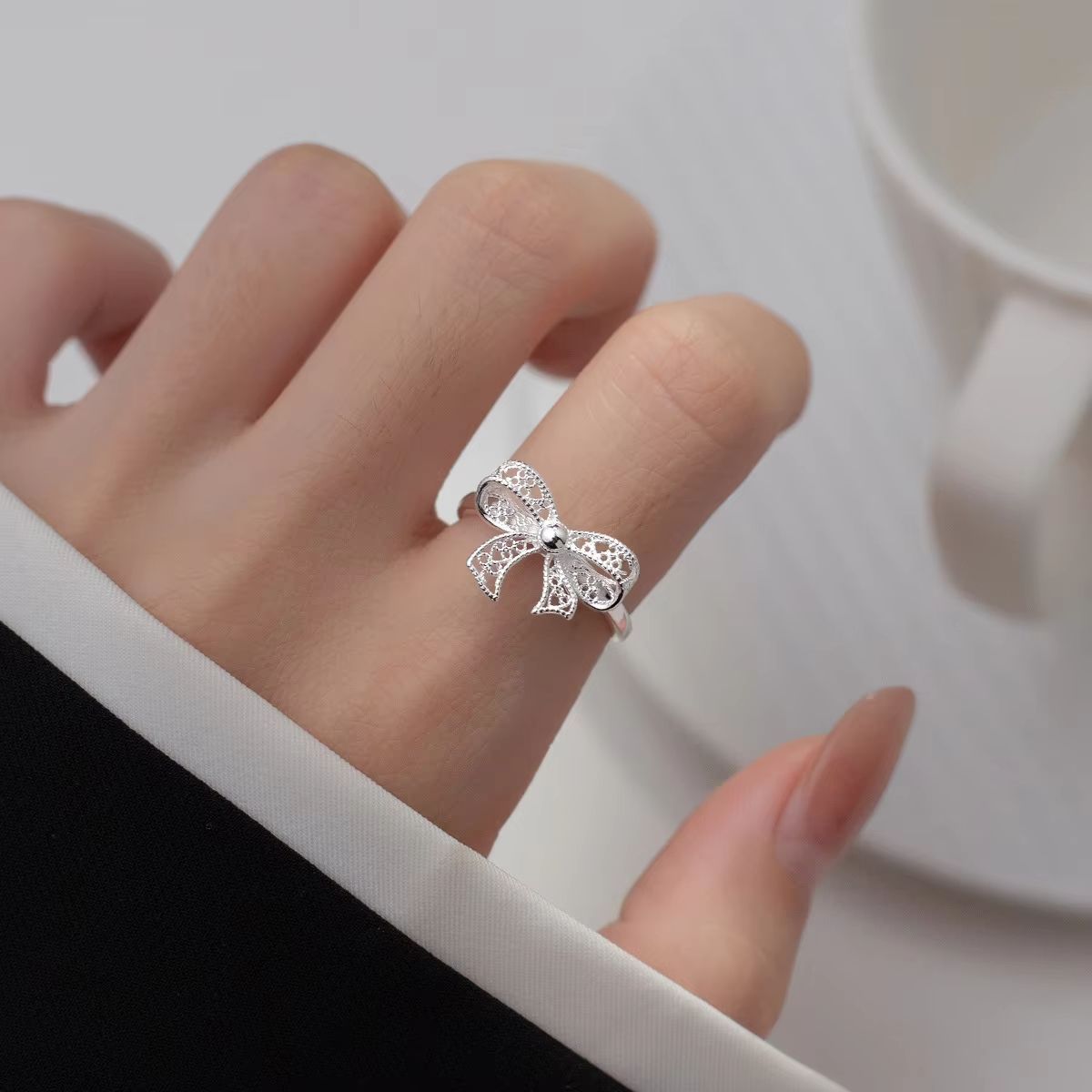 Bow, open ring, ladies' engagement, luxurious high-end jewelry