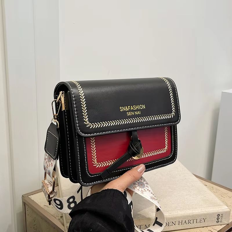 Fashionable Bag for Women, Versatile New Crossbody Bag, Contrasting Color Shoulder Bags, Small Square Bag, Wide Shoulder Strap