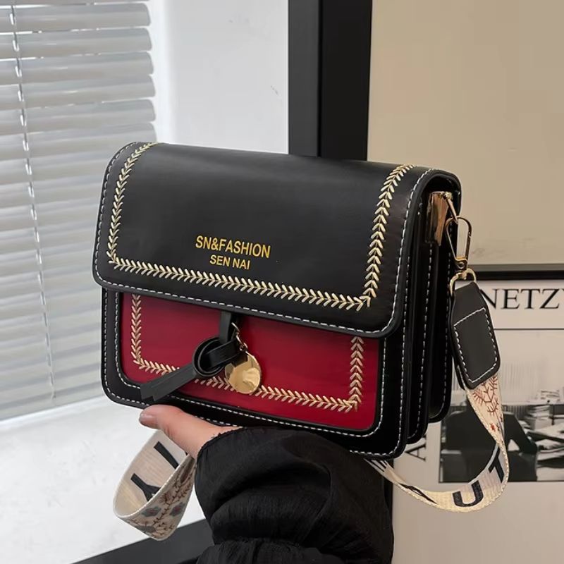 Fashionable Bag for Women, Versatile New Crossbody Bag, Contrasting Color Shoulder Bags, Small Square Bag, Wide Shoulder Strap