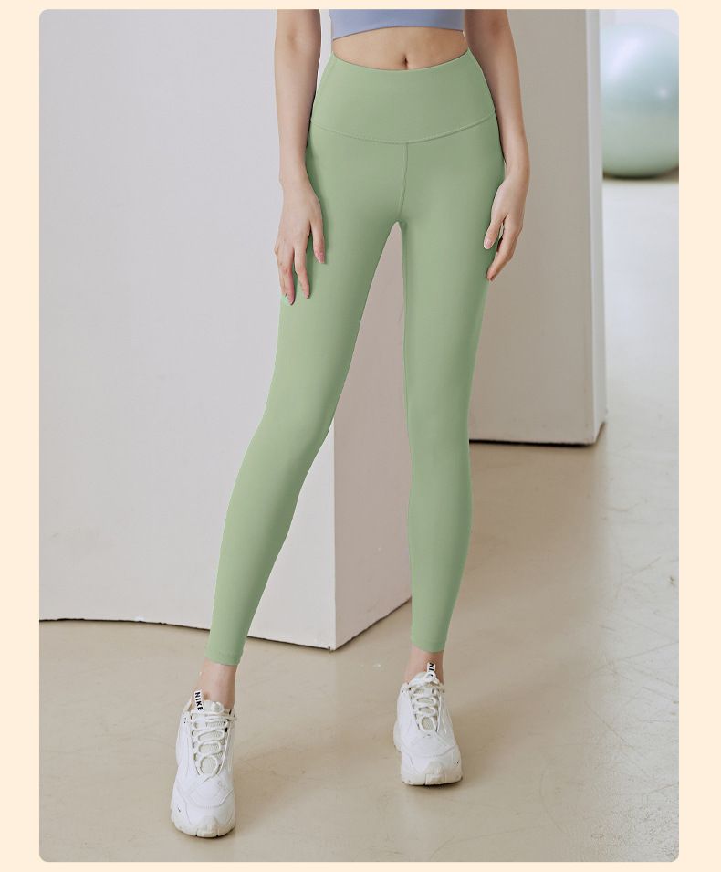 Yoga pants for women 2025 new running, fitness, fast drying, high waist, hip lifting, and bodybuilding pants with a naked feel, worn as fitness pants