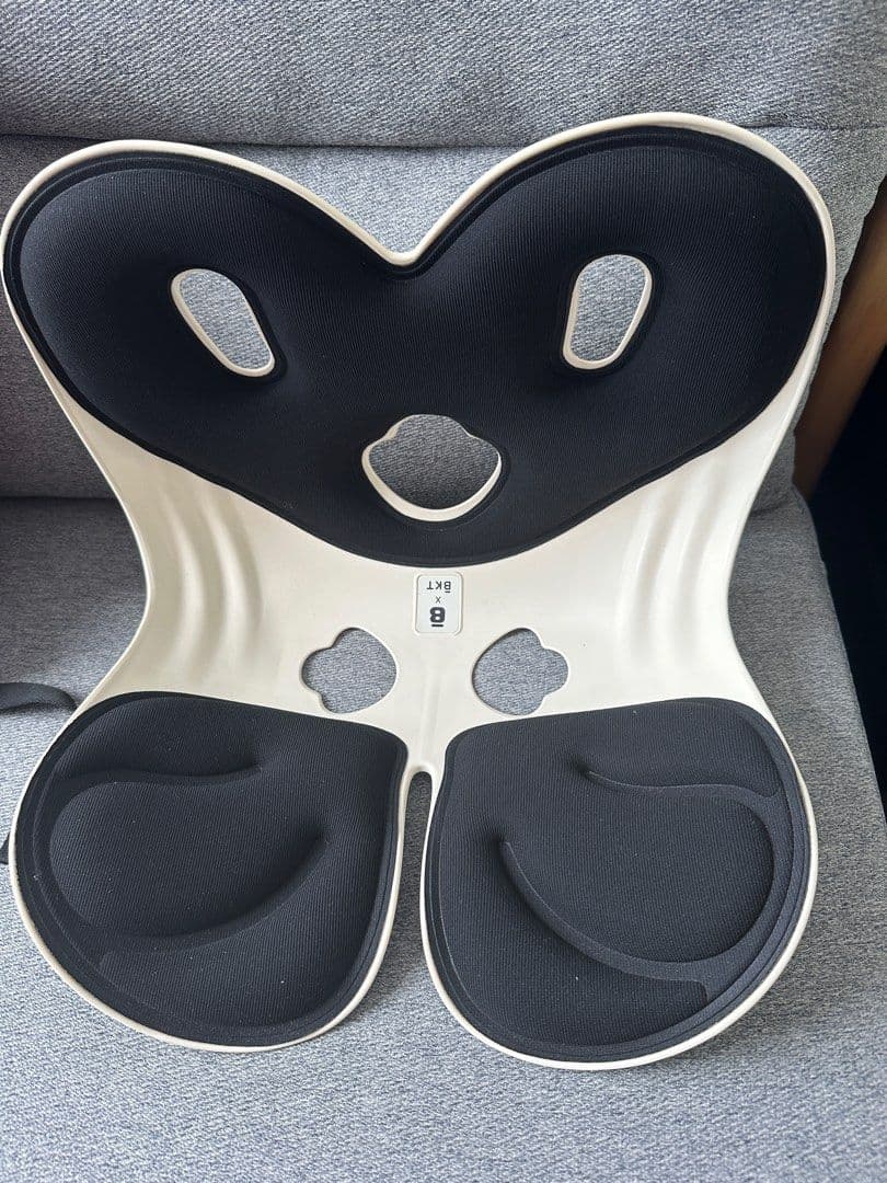 Back Rest/ Support Curble Chair Comfort And Ergonomic Support Suitable In Office Chair,Bed,🛏️ Couch 🛋️ Stool,✨✨✨ Cool.