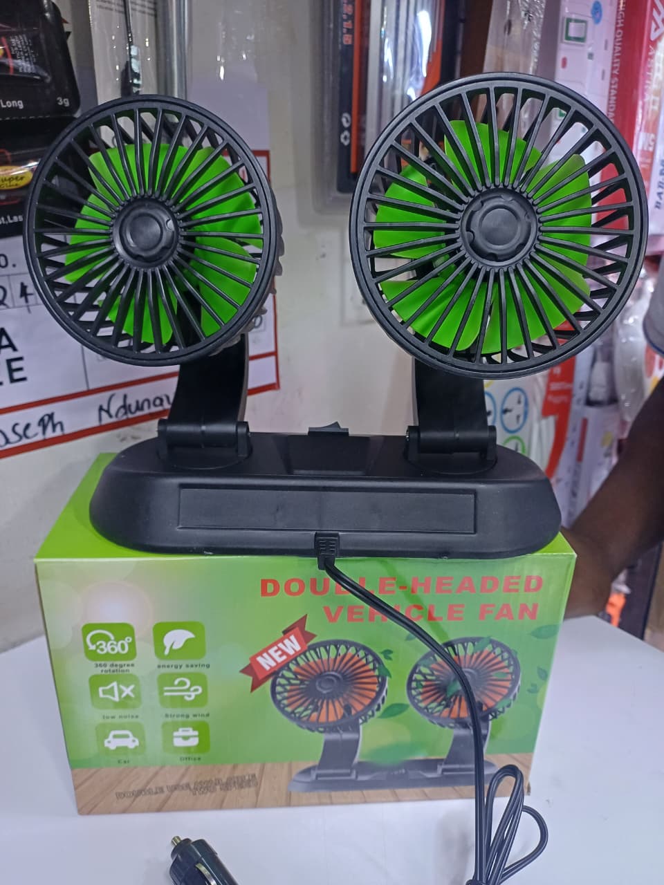 READLY AVAILLABLE🎀VIC 5V 12V 24V Dual Head Car Fan 360° Rotation Car Auto Air Cooling Fan USB Air Circulation Fans🕸️Available in Soft-Stong 2 wind speeds for various conditions.
3. Adjustable flexib