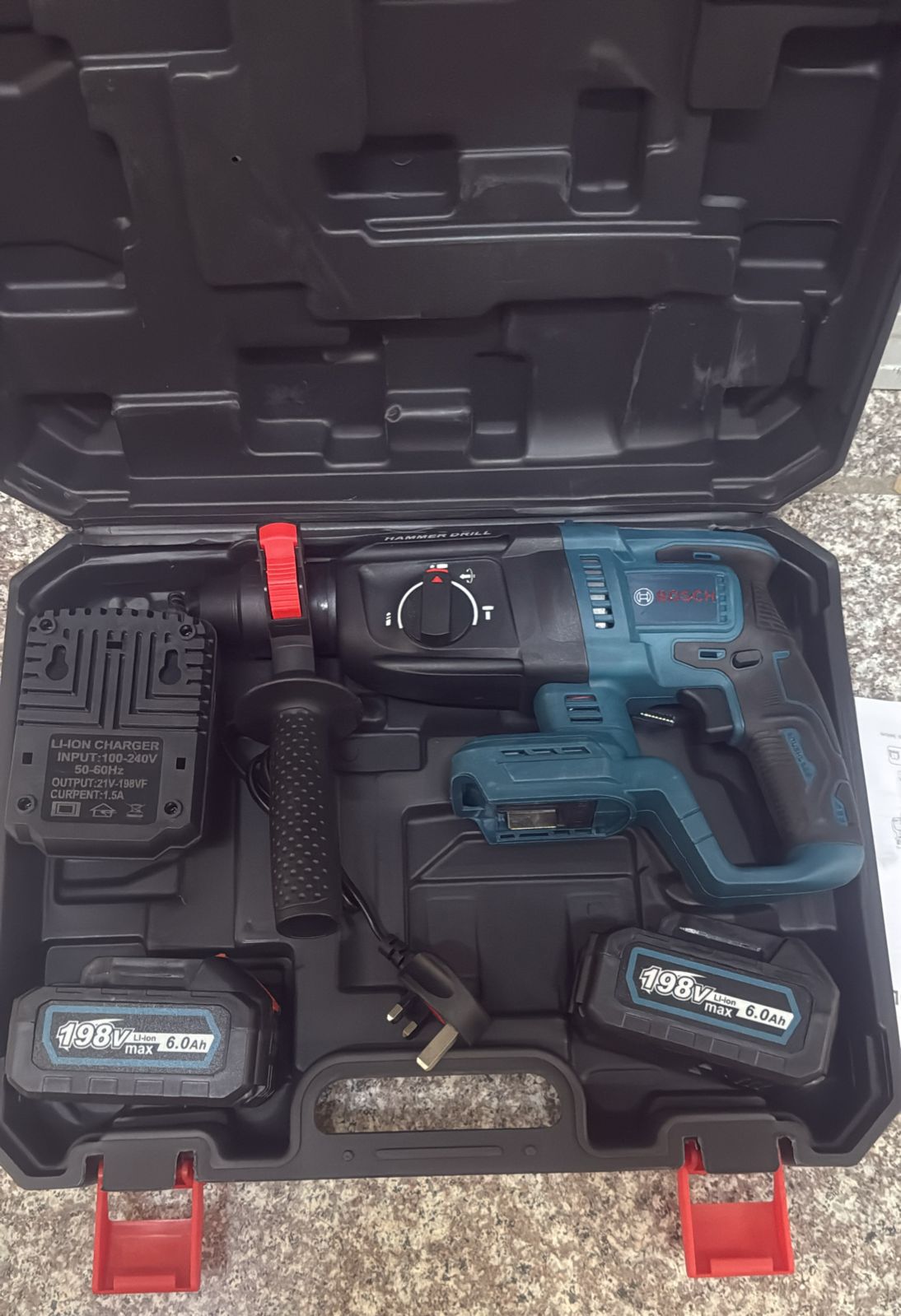 🎇bosch rotary cordless hammer with 198v batts🎉two 198v batts

very efficient

durable

light weight