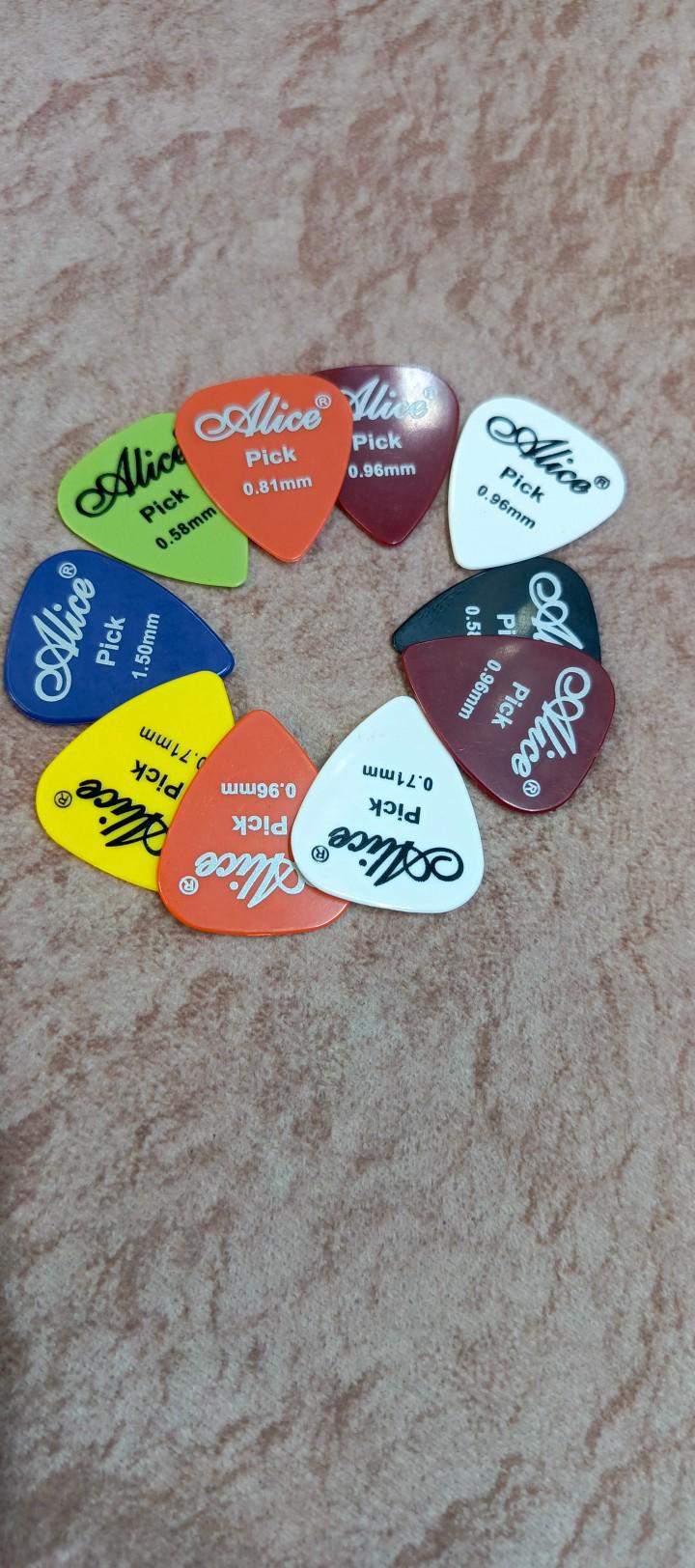 Guitar picks/pectrums (Alice 10pcs)