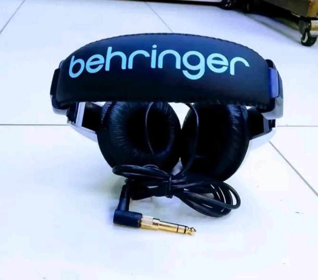 HPM1000 Multi-purpose Behringer Headphones for studio, podcast, leisure...