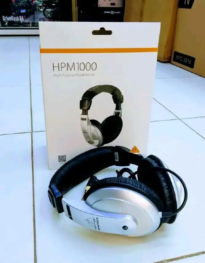 HPM1000 Multi-purpose Behringer Headphones for studio, podcast, leisure...
