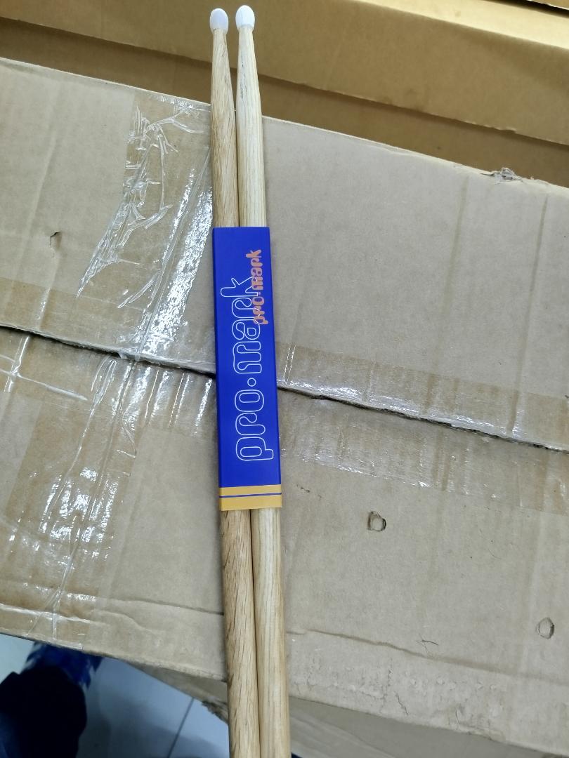 Professional Pro-Mark 7A Drum sticks with Tip