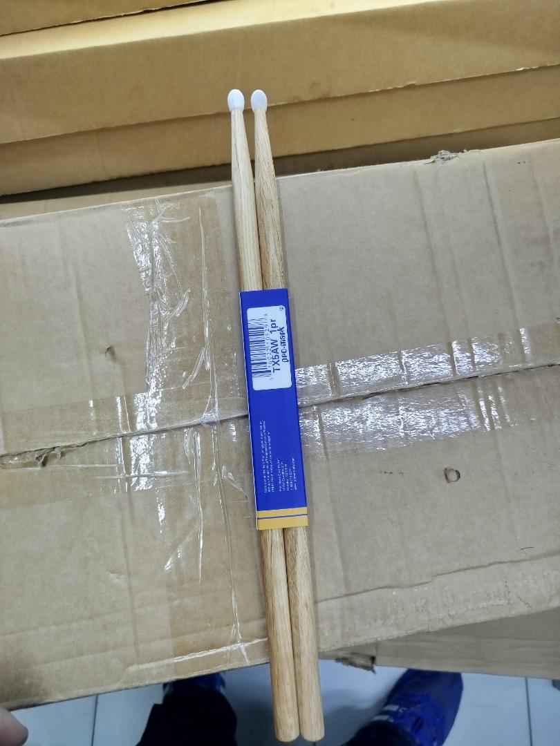 Professional Pro-Mark 7A Drum sticks with Tip