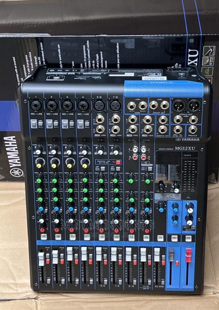 Yamaha MG12XU

12-Channel Mixing Console: Max. 6 Mic / 12 Line Inputs (4 mono + 4 stereo) / 2 GROUP Buses + 1 Stereo Bus / 2 AUX