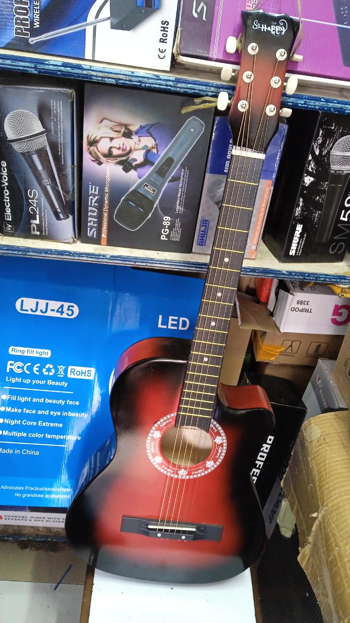 Quality 38" Acoustic guitar with guitar pick & shoulder strap