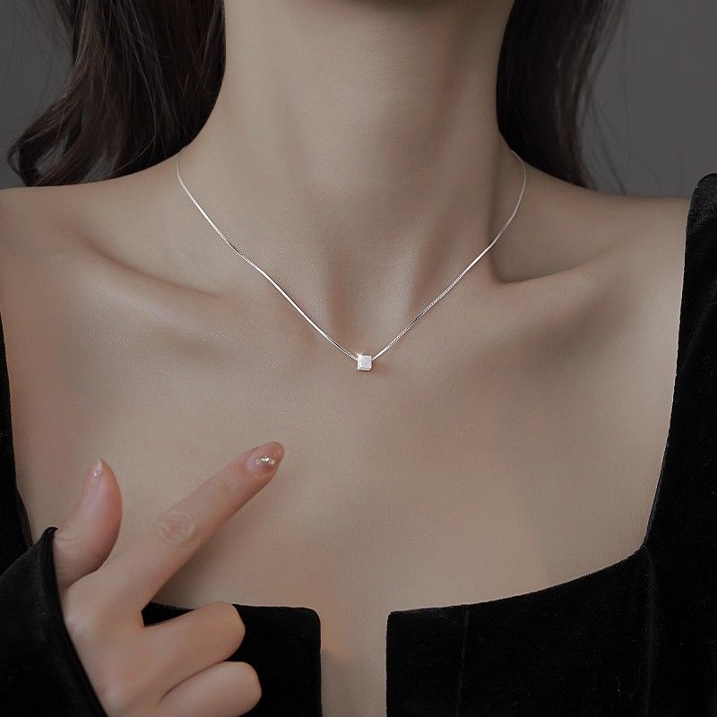 925 Pure Silver Sugar Cube Necklace for Women, 2025 New Style, Popular Model, Elegant, Light Luxury, Unique Design, High-end Collarbone Chain