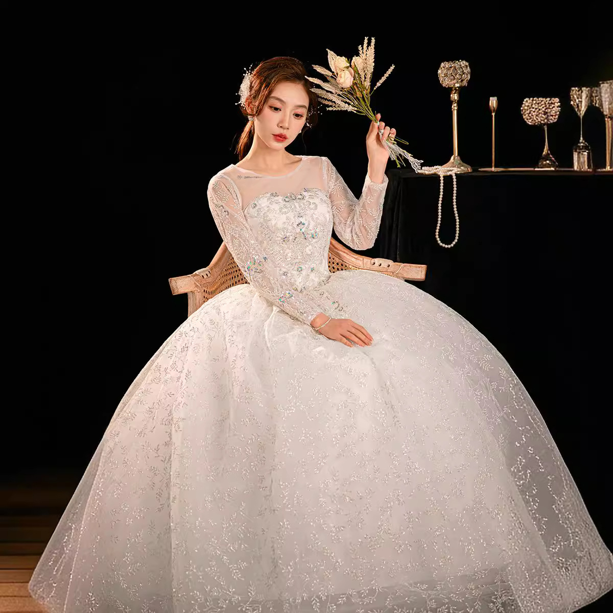 One-shoulder French wedding dress bride 2025 new main yarn high-quality texture small luxury going out yarn floor-length women