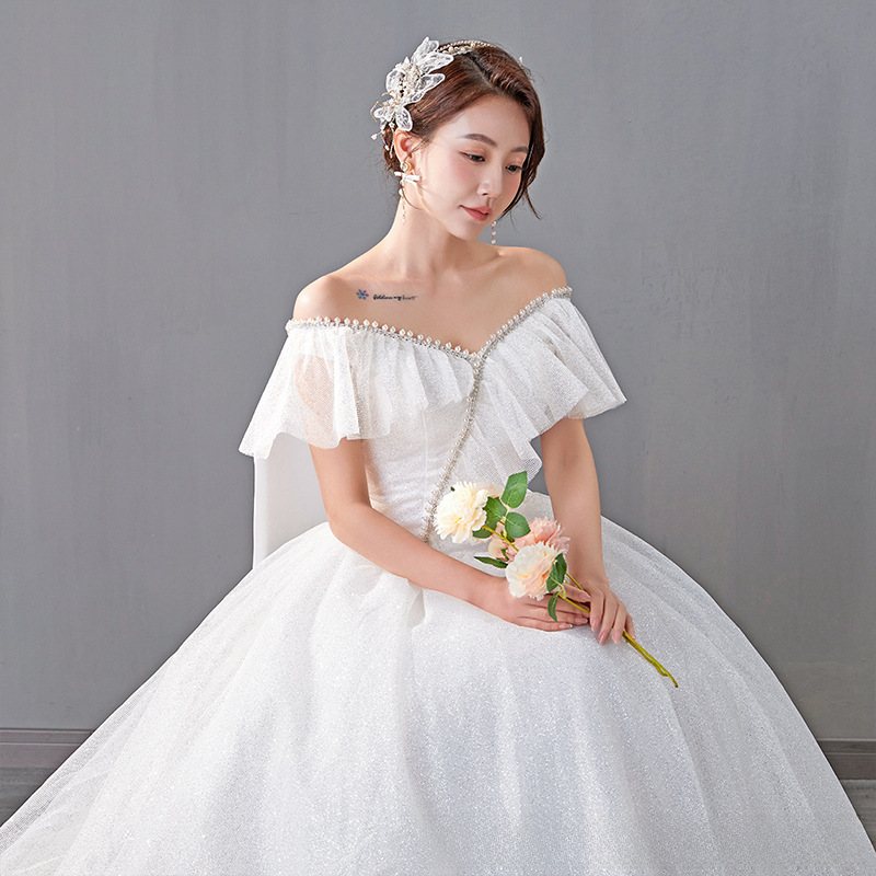 One-shoulder French wedding dress bride 2025 new main yarn high-quality texture small luxury going out yarn floor-length women