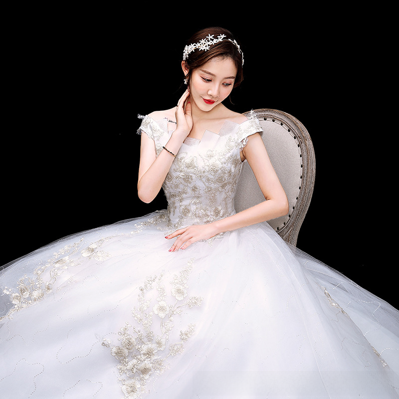 French light wedding dress 2025 new bride temperament starry sky tail one shoulder simple princess petite