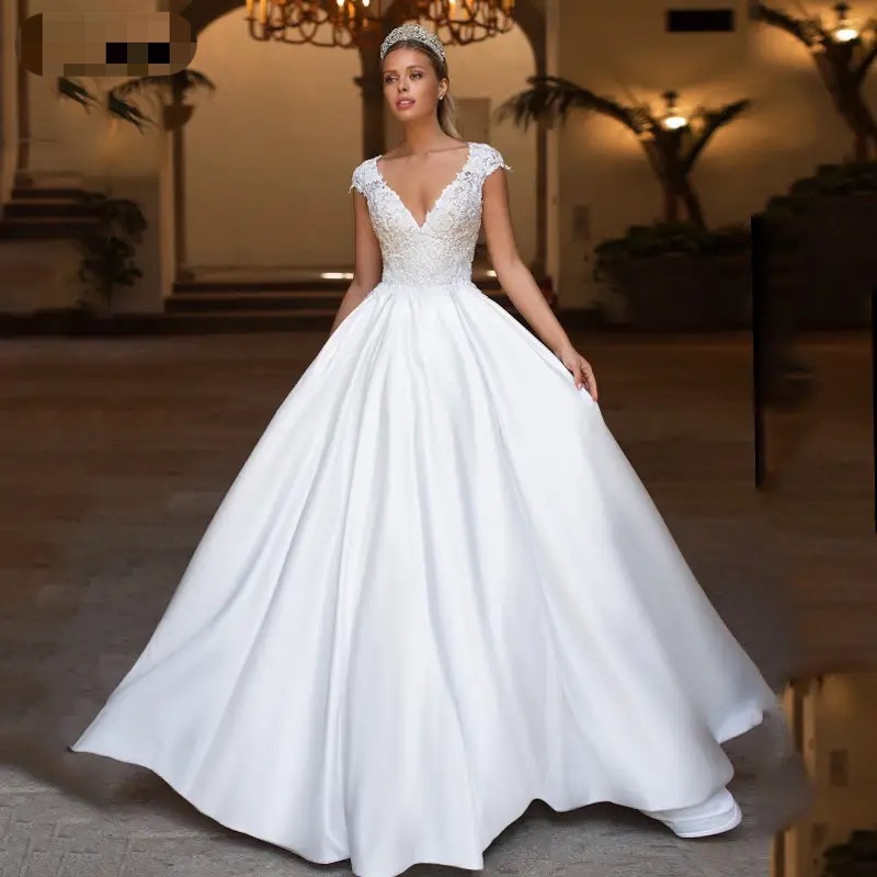 Exquisite white sleeveless wedding dress, temperament and sexy backless floor-length princess tulle dress 2025 new style