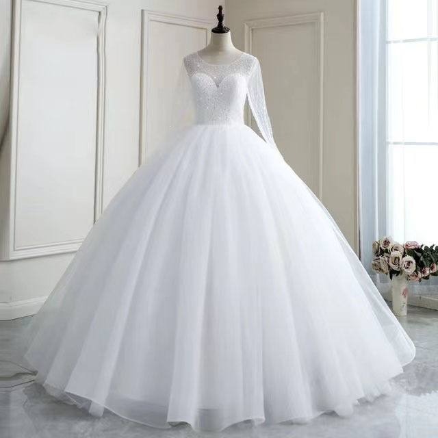 European and American high waist V-neck wedding dress 2025 new large size white outer puffy yarn large tail wedding dress