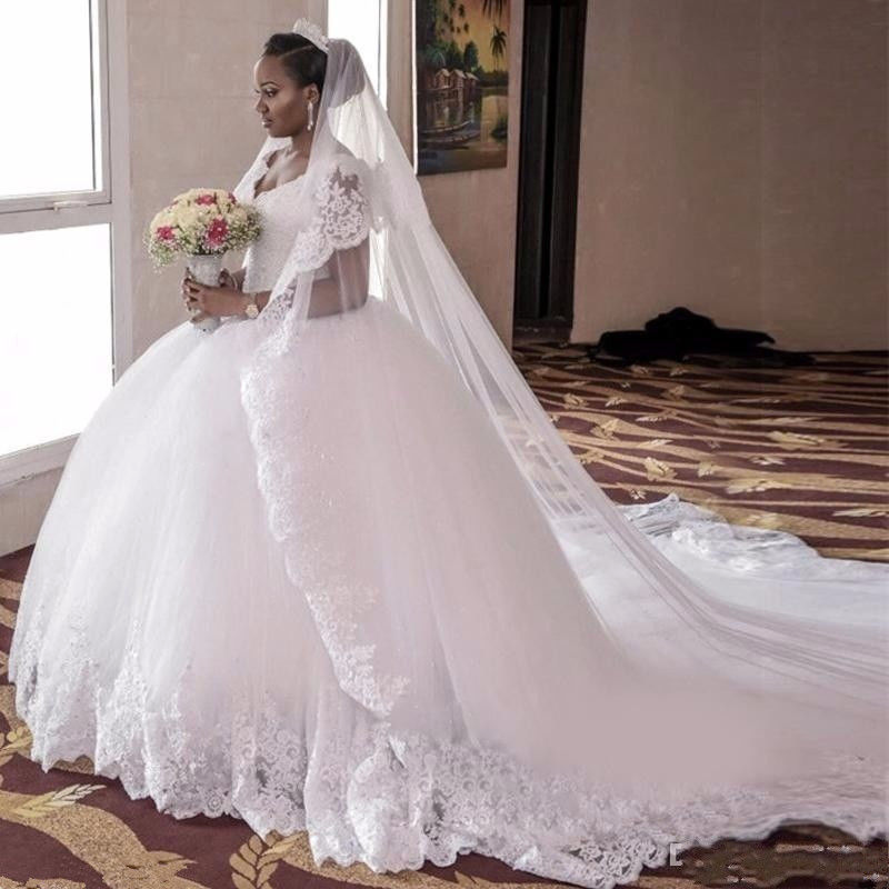 European and American high waist V-neck wedding dress 2025 new large size white outer puffy yarn large tail wedding dress