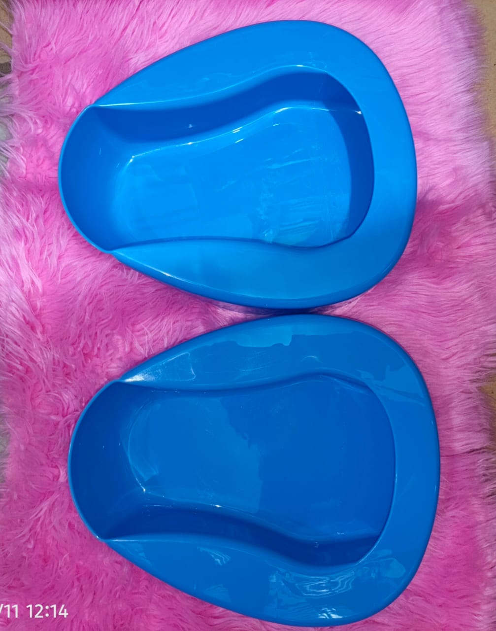 Bedpan for Elderly Females Heavy Duty Bed Pans for Elderly Men Women Thick Large Bedpans for Bedridden Patient Hospital Home Bed Pan Emergency Device (Blue)
Bedpan for Elderly Females Heavy Duty Bed P