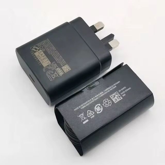 Samsung 25W Super Fast Complete Charger (Adapter + Type-C Cable)