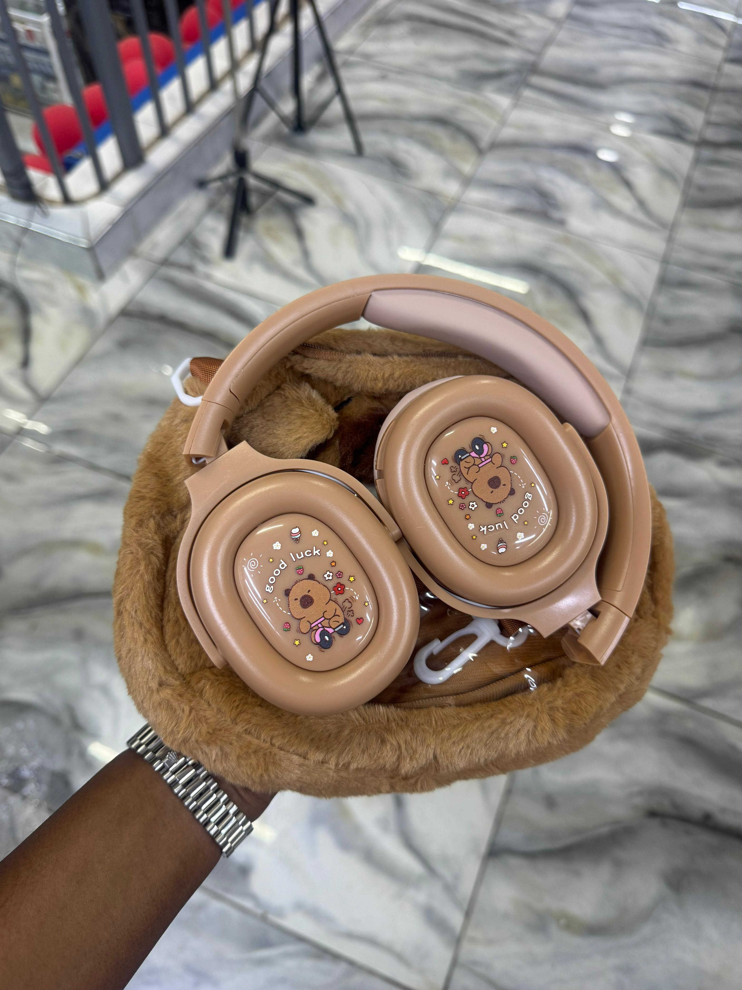 KE-62 Wireless Headphones – Free Woollen Carry Bag Included 🔥