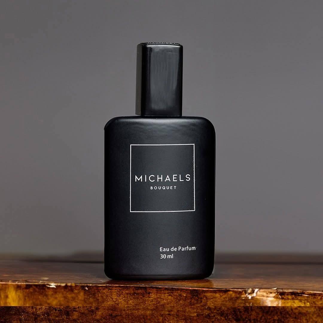 Michael's bouquet Black #1