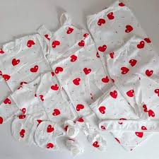 11 Pieces Unisex Newborn Baby Receiving Set – Clothes & Accessories Gift Pack