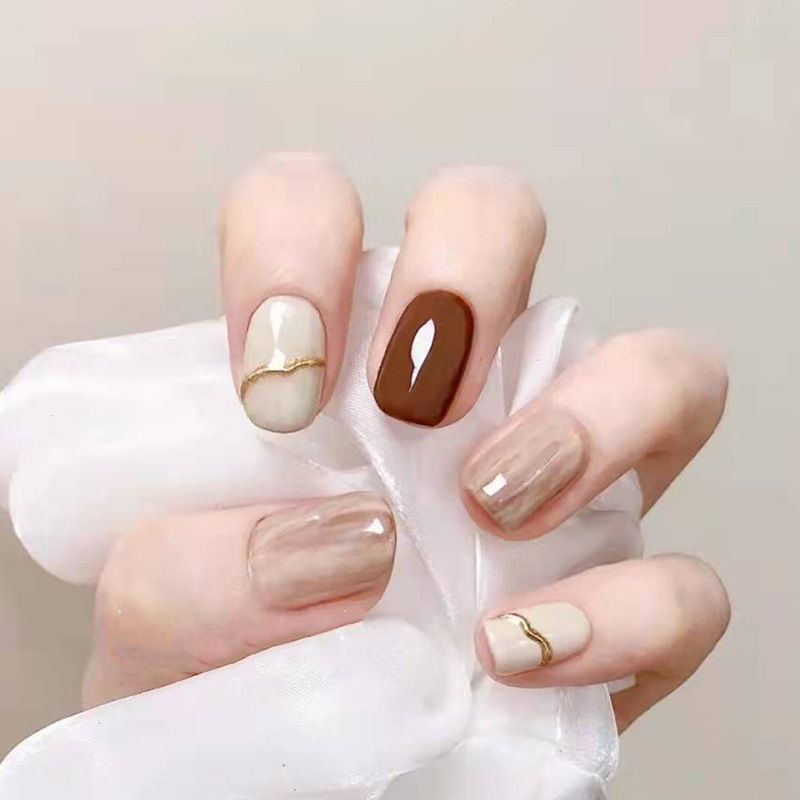 Ms.Miemie 24pcs Fake Nails Reusable Stick On Nails Press on Full Cover False Nail Tips with Jelly Stickers Makeup Accessorise view 5