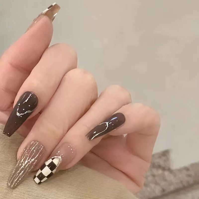 Ms.Miemie 24pcs Fake Nails Reusable Stick On Nails Press on Full Cover False Nail Tips with Jelly Stickers Makeup Accessorise view 3