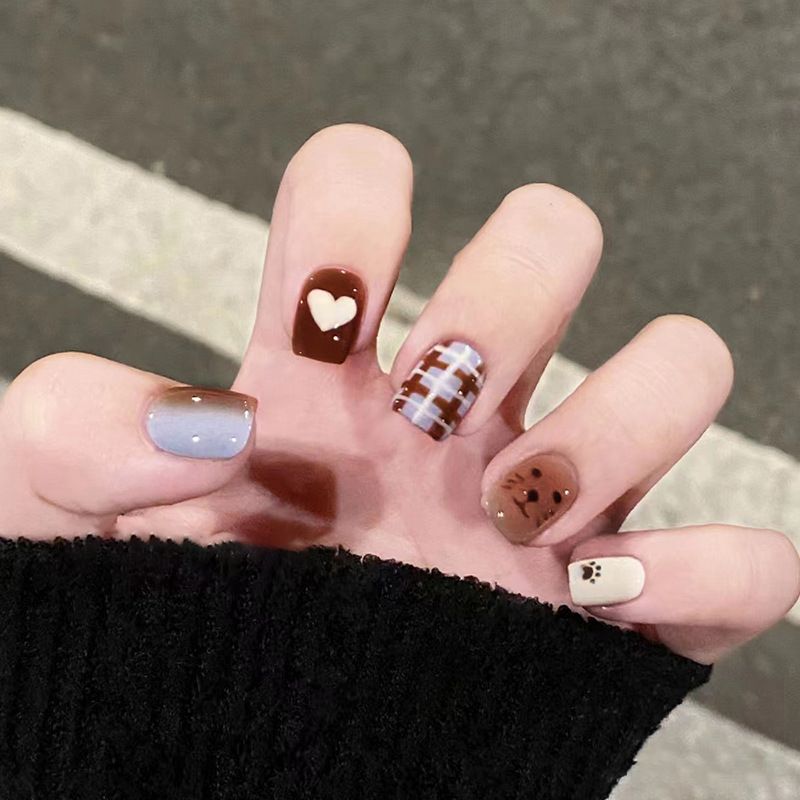Ms.Miemie 24pcs Fake Nails Reusable Stick On Nails Press on Full Cover False Nail Tips with Jelly Stickers Makeup Accessorise view 4