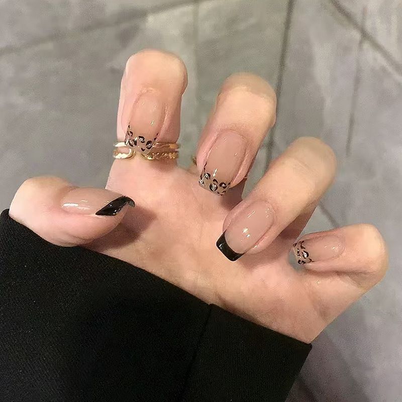 Ms.Miemie 24pcs Fake Nails Reusable Stick On Nails Press on Full Cover False Nail Tips with Jelly Stickers Makeup Accessorise view 5