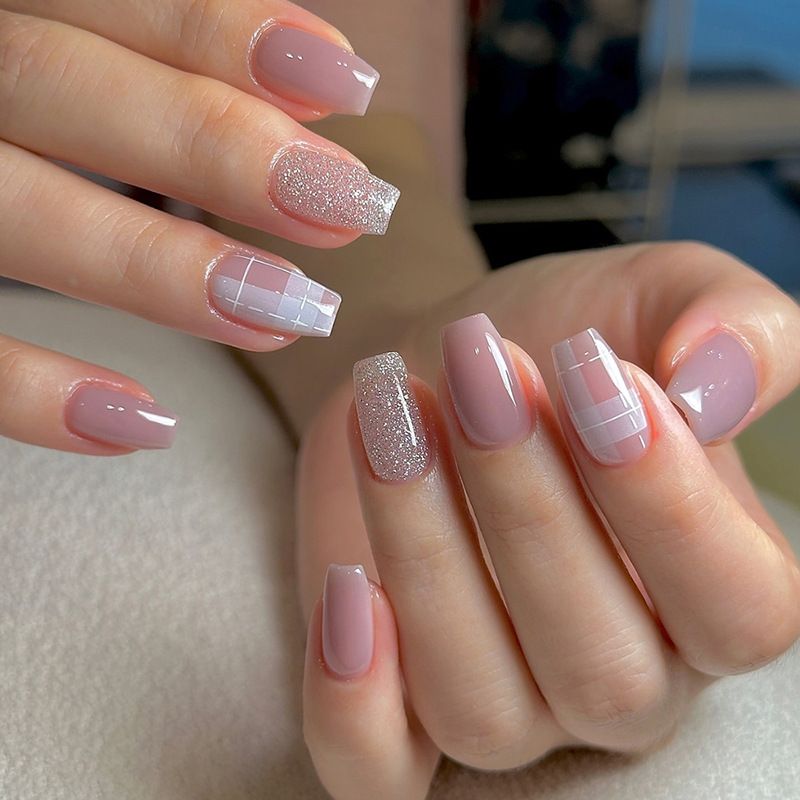 Ms.Miemie 24pcs Fake Nails Reusable Stick On Nails Press on Full Cover False Nail Tips with Jelly Stickers Makeup Accessorise view 4