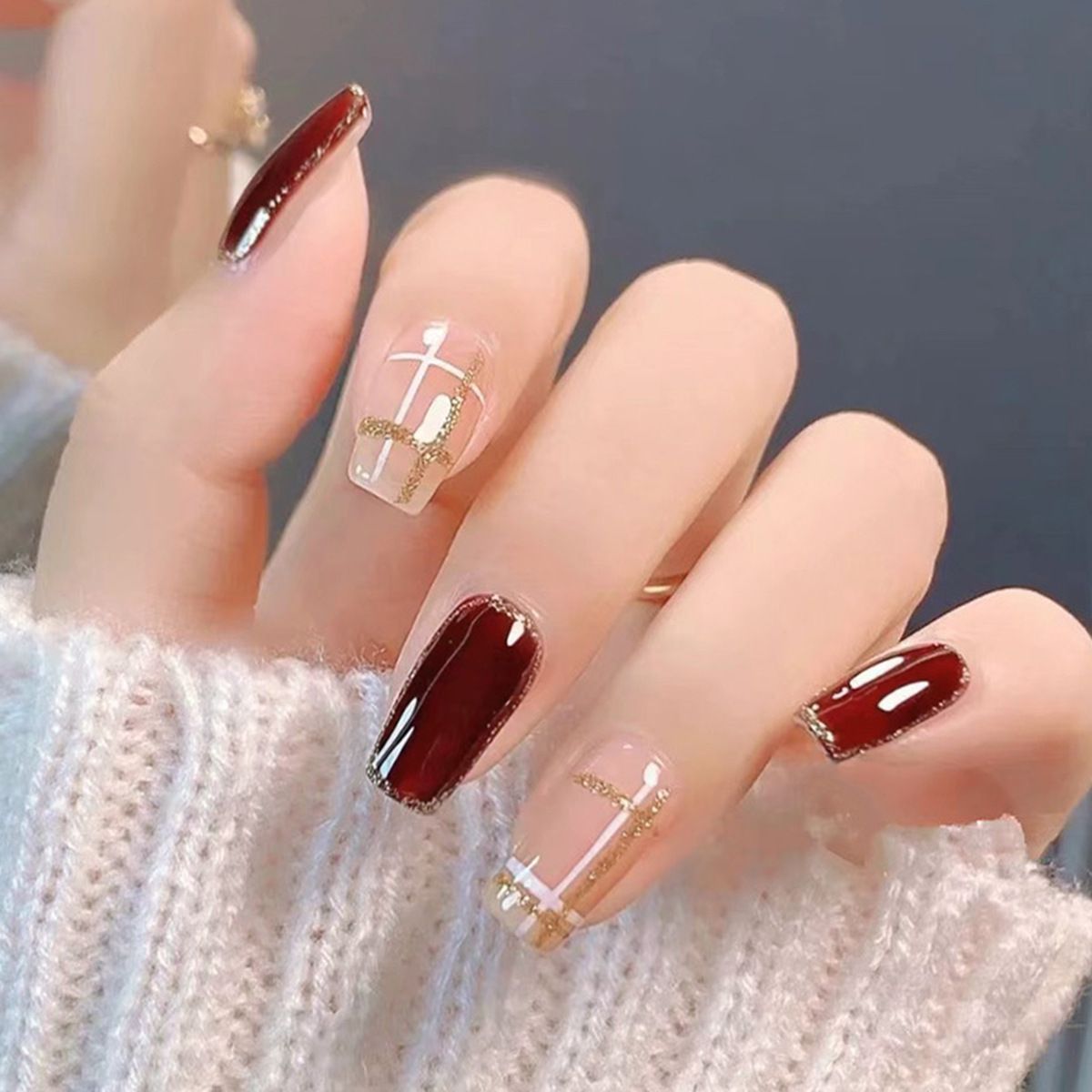 Ms.Miemie 24pcs Fake Nails Reusable Stick On Nails Press on Full Cover False Nail Tips with Jelly Stickers Makeup Accessorise view 5