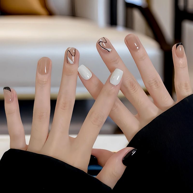 Ms.Miemie 24pcs Fake Nails Reusable Stick On Nails Press on Full Cover False Nail Tips with Jelly Stickers Makeup Accessorise view 3