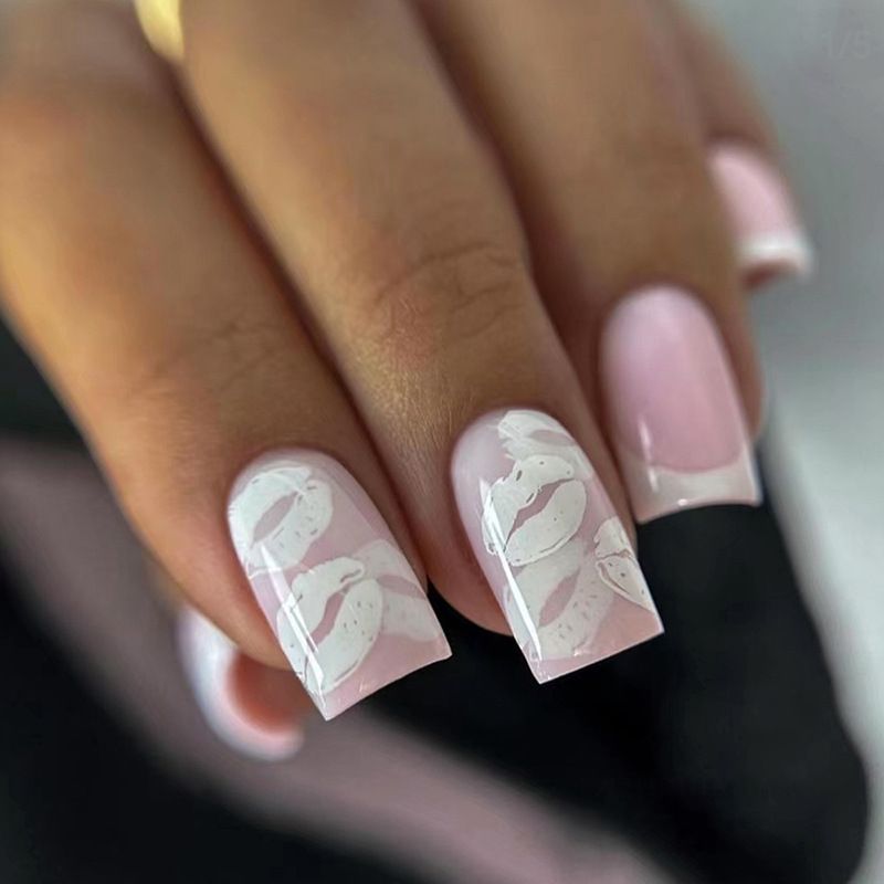 Ms.Miemie 24pcs Fake Nails Reusable Stick On Nails Press on Full Cover False Nail Tips with Jelly Stickers Makeup Accessorise view 3