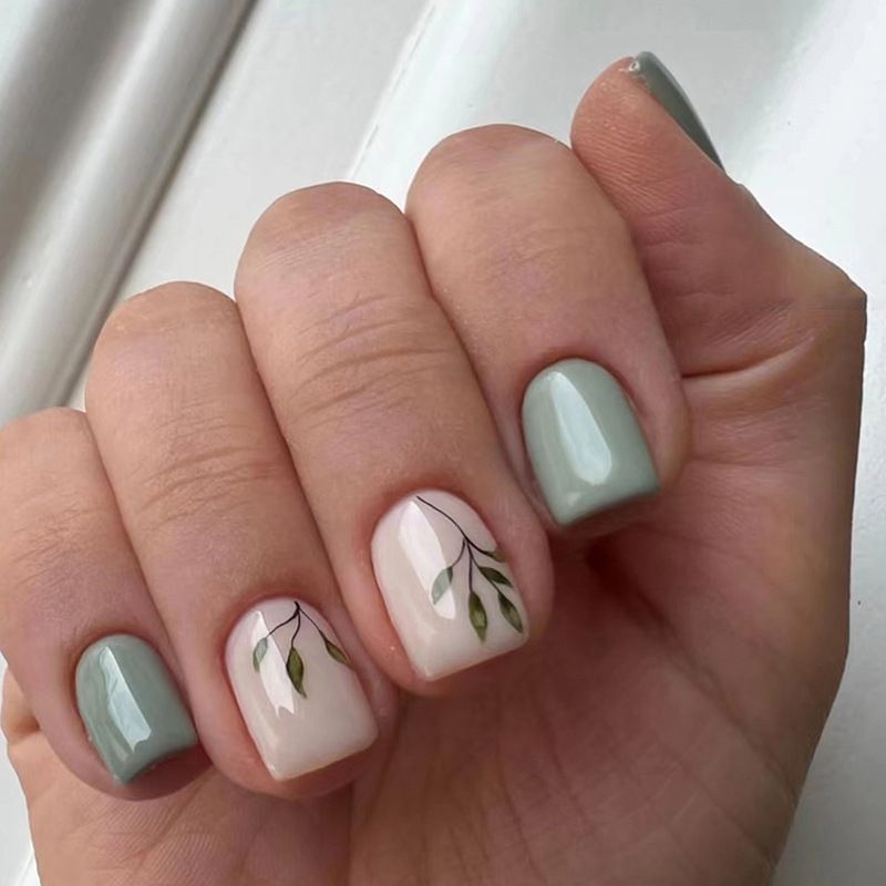 Ms.Miemie 24pcs Fake Nails Reusable Stick On Nails Press on Full Cover False Nail Tips with Jelly Stickers Makeup Accessorise view 5